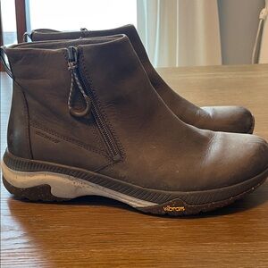 Dansko women’s boots